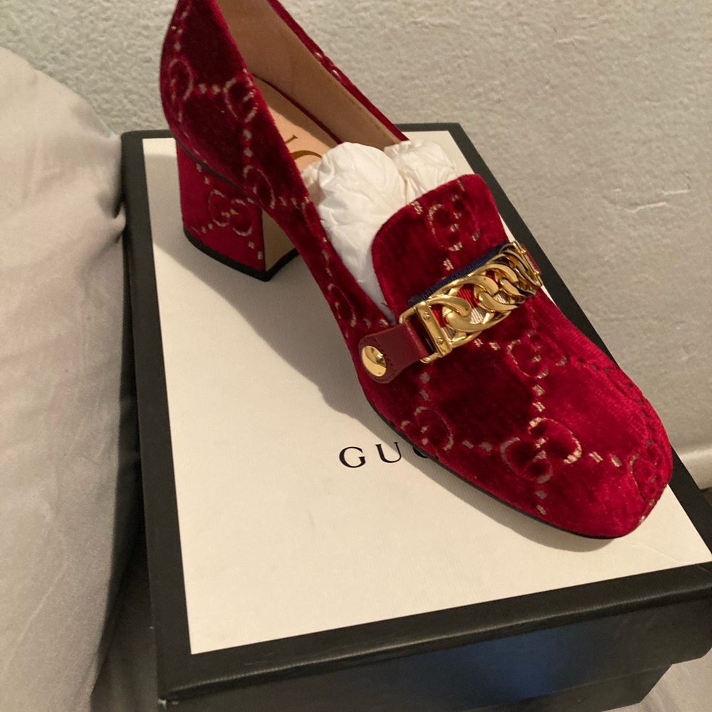 Size 38 1/2 Gucci platfrom